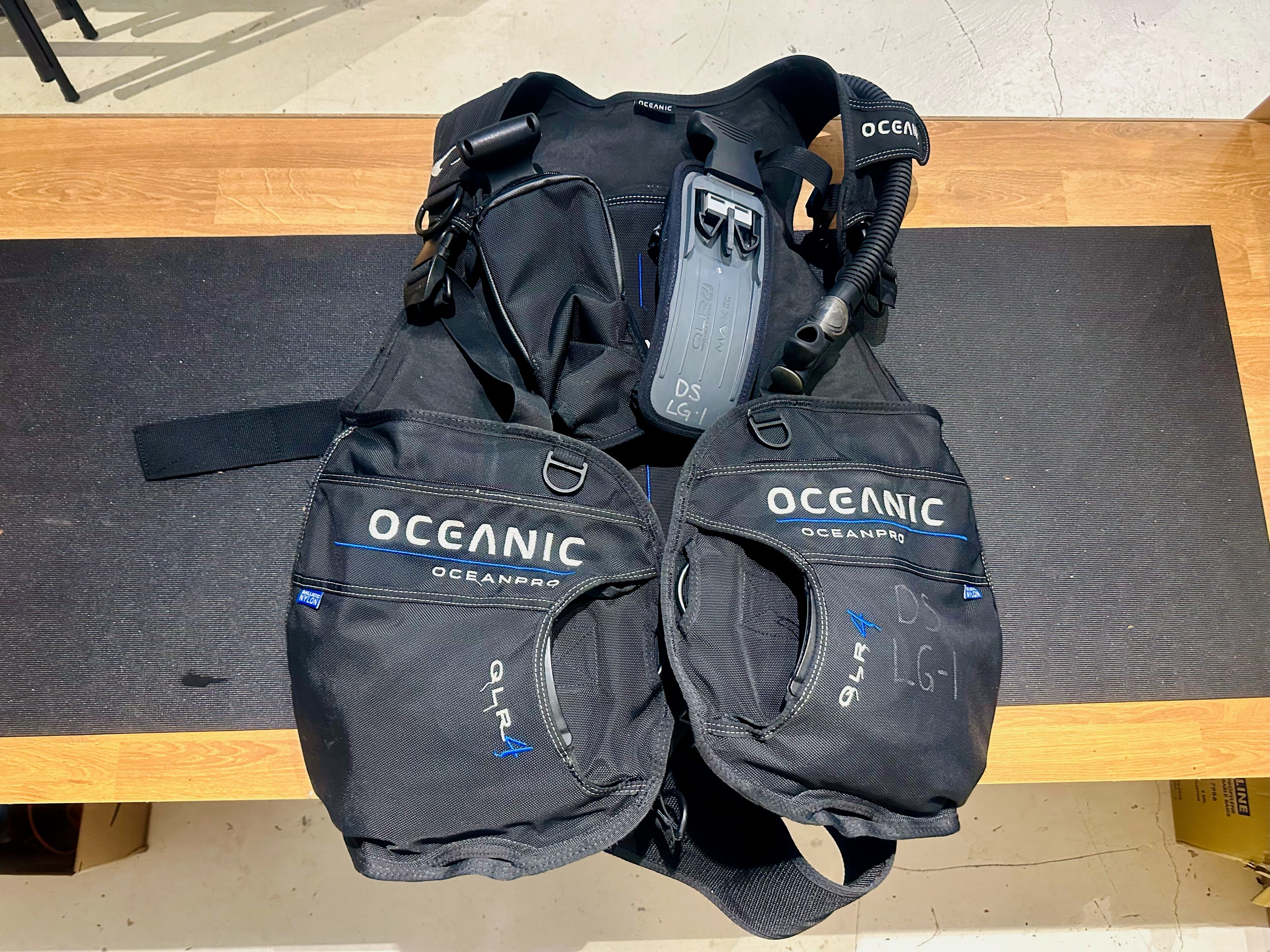 Oceanic OceanPro Used Size Large